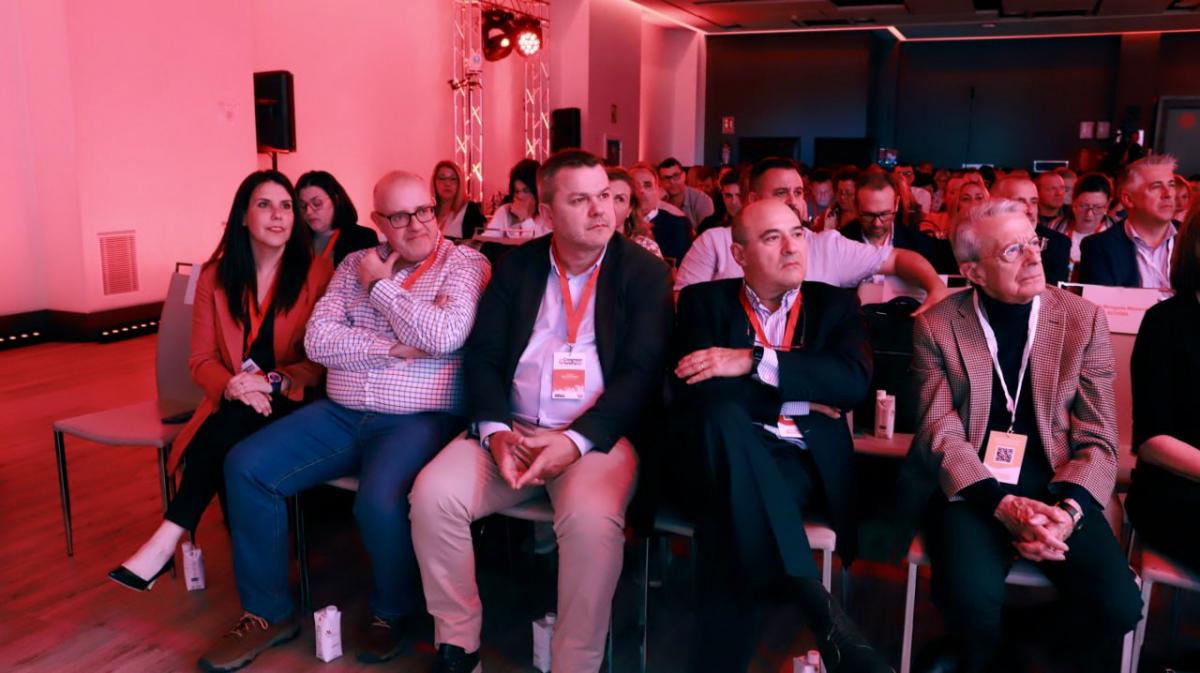 Imágenes de la primera jornada del 4º Congreso de CCOO del Hábitat